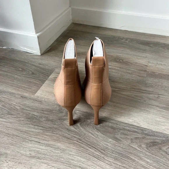 BCBGeneration Women's BEYA Fashion Pointed Toe Boot Tan, Gold Accent 10 - Picture 5 of 5